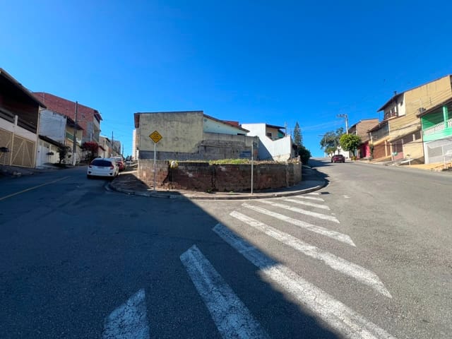 Terreno com 165m², à venda, no bairro São Luiz (Polvilho) em Cajamar