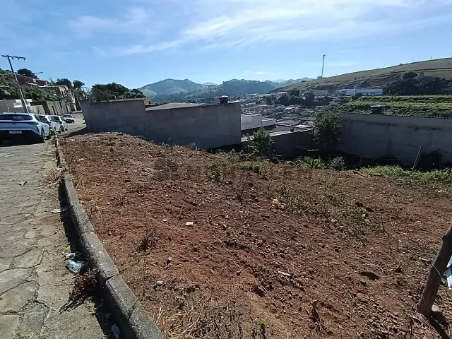 Terreno com 209m², à venda, no bairro Colina Verde em Itajubá