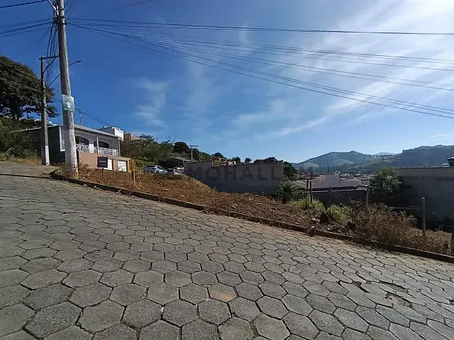 Terreno com 209m², à venda, no bairro Colina Verde em Itajubá