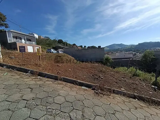 Terreno com 209m², à venda, no bairro Colina Verde em Itajubá