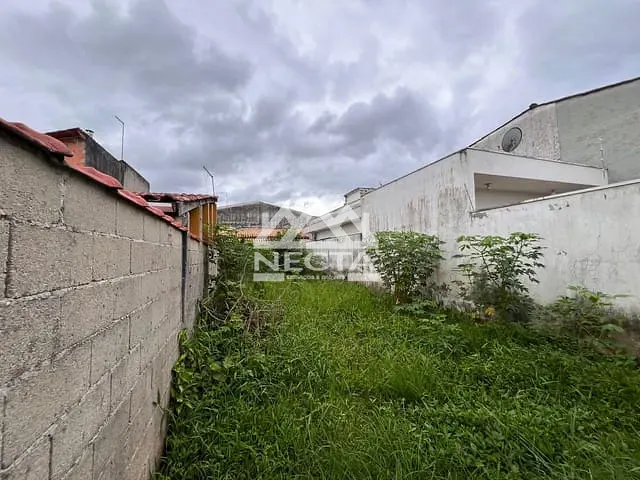 Terreno com 135m², à venda, no bairro Jardim das Gaivotas em Caraguatatuba