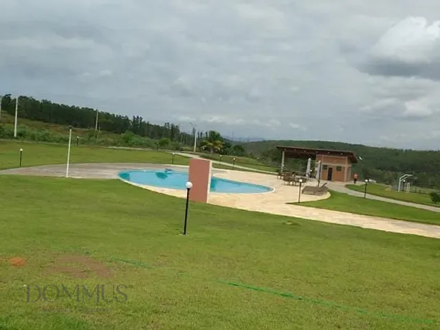 Terreno com 1224m², à venda, no bairro Condomínio Lagoa Silvana - Parques do Vale em Caratinga