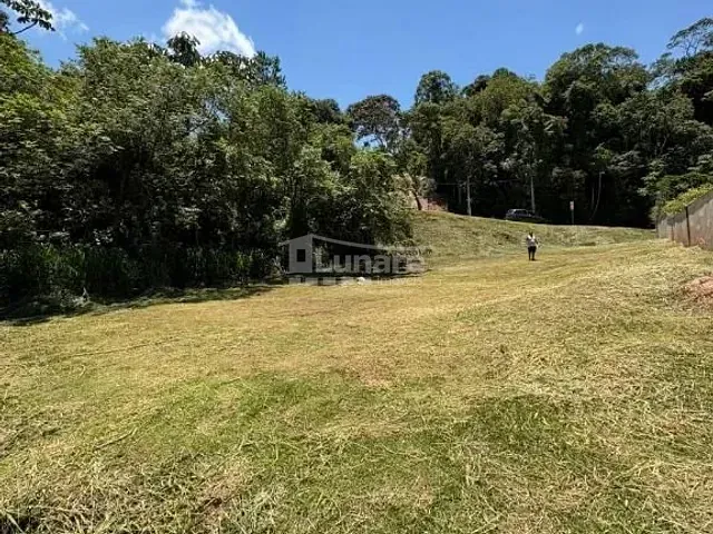 Terreno com 876m², à venda, no bairro Jardim Aracy em Mogi das Cruzes