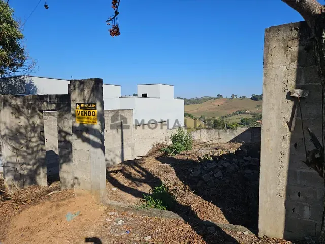 Terreno com 300m², à venda, no bairro Solar da Juriti em Piranguinho