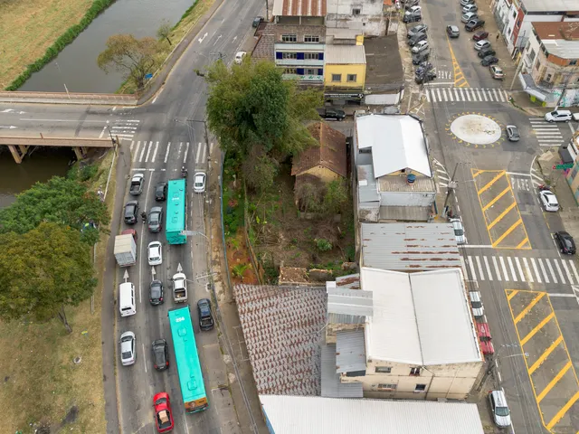 Terreno com 437m², à venda, no bairro Ladeira em Juiz de Fora