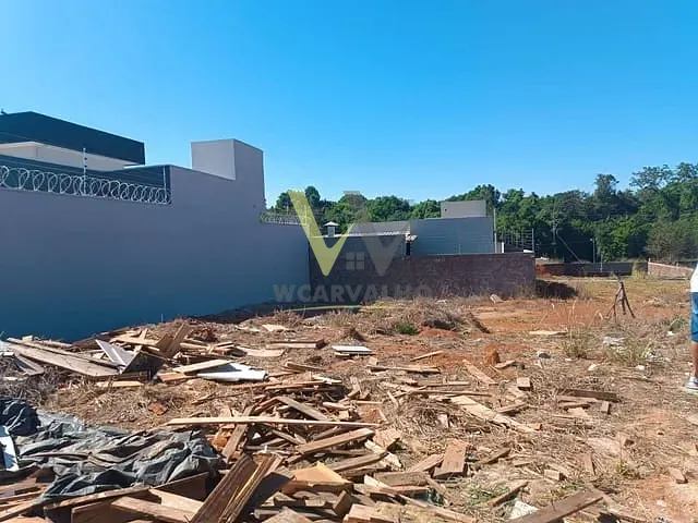 Terreno com 200m², à venda, no bairro Jardim Italia em Anápolis