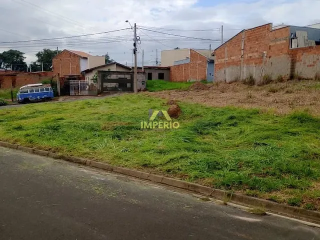 Terreno com 233m², à venda, no bairro Residencial Vila Martins em Salto