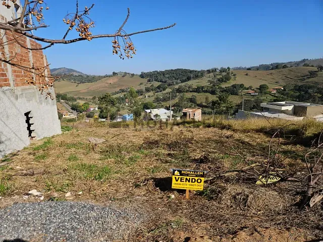 Terreno com 300m², à venda, no bairro Solar da Juriti em Piranguinho