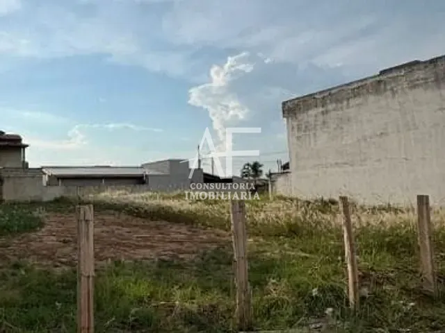 Terreno com 180m², à venda, no bairro Vista Alegre em Taubaté