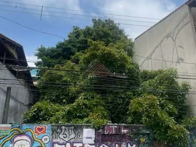 Terreno com 300m², à venda, no bairro Jardim Zaira em Mauá