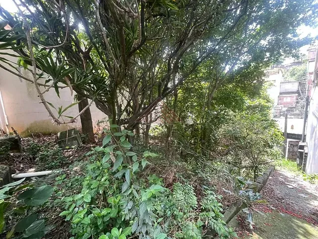 Terreno com 300m², à venda, no bairro Jardim Zaira em Mauá