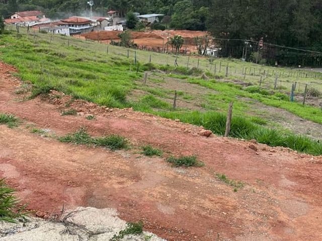 Terreno com 377m², à venda, no bairro Recanto do Sol em Extrema