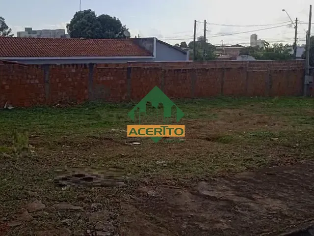 Terreno com 360m², à venda, no bairro Umuarama em Araçatuba