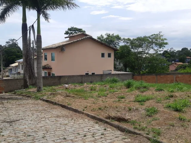 Terreno com 180m², à venda, no bairro Granja dos Cavaleiros em Macaé
