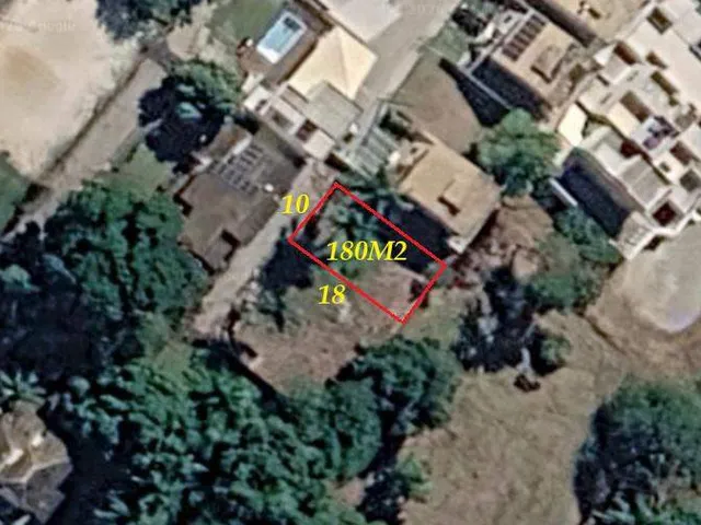 Terreno com 180m², à venda, no bairro Granja dos Cavaleiros em Macaé