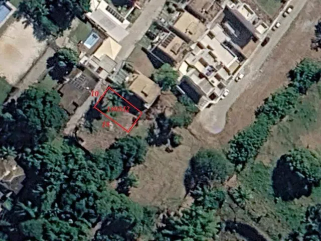 Terreno com 180m², à venda, no bairro Granja dos Cavaleiros em Macaé