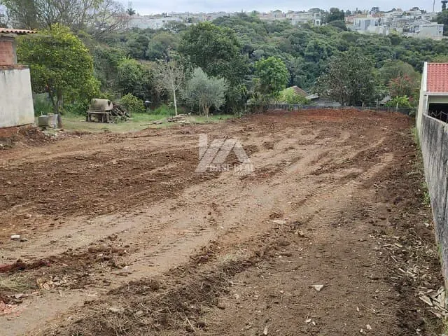 Terreno com 616m², à venda, no bairro Uvaranas em Ponta Grossa