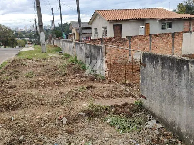 Terreno com 616m², à venda, no bairro Uvaranas em Ponta Grossa
