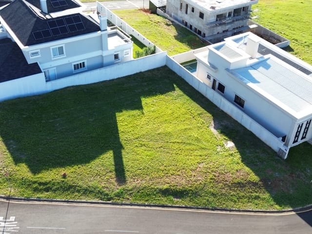 Terreno com 722m², à venda, no bairro Estrela em Ponta Grossa