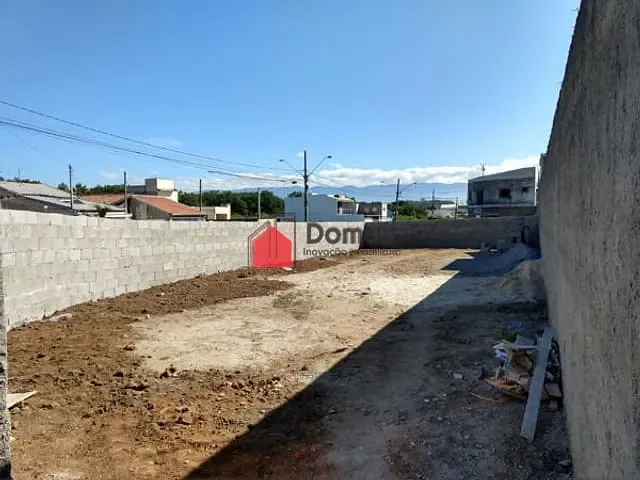 Terreno à venda, no bairro Parque das Palmeiras em Pindamonhangaba