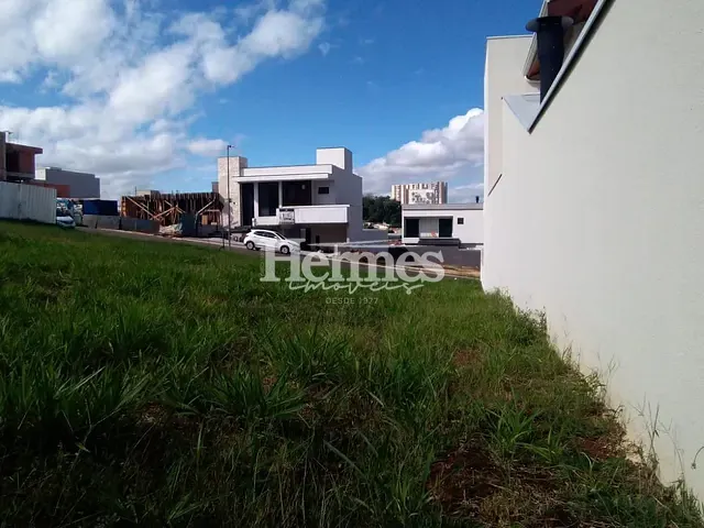 Terreno com 327m², à venda, no bairro Jardim Ypê em Paulínia