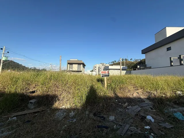 Terreno com 140m², à venda, no bairro Centro em Cajamar