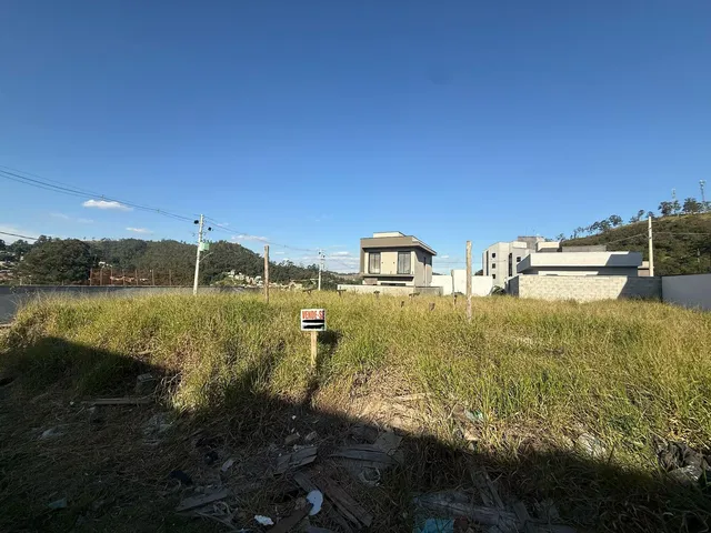 Terreno com 140m², à venda, no bairro Centro em Cajamar