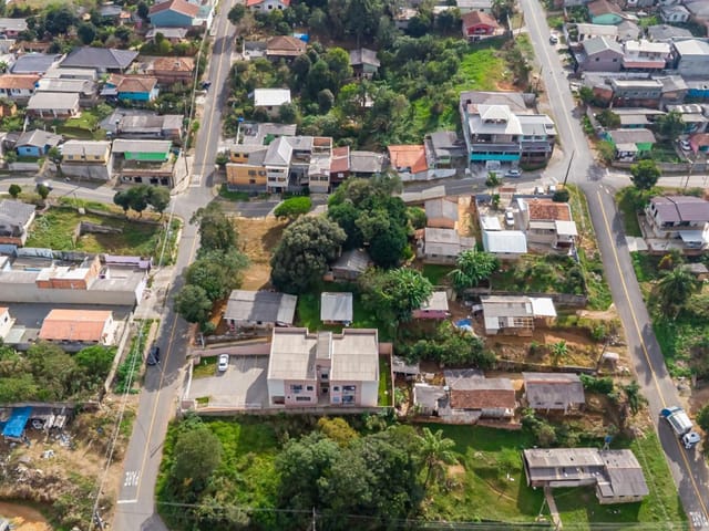 Terreno à venda, no bairro Vila Pompéia em Campo Largo