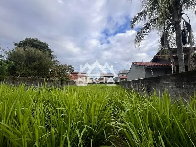Terreno com 360m², à venda, no bairro Pontal de Santa Marina em Caraguatatuba