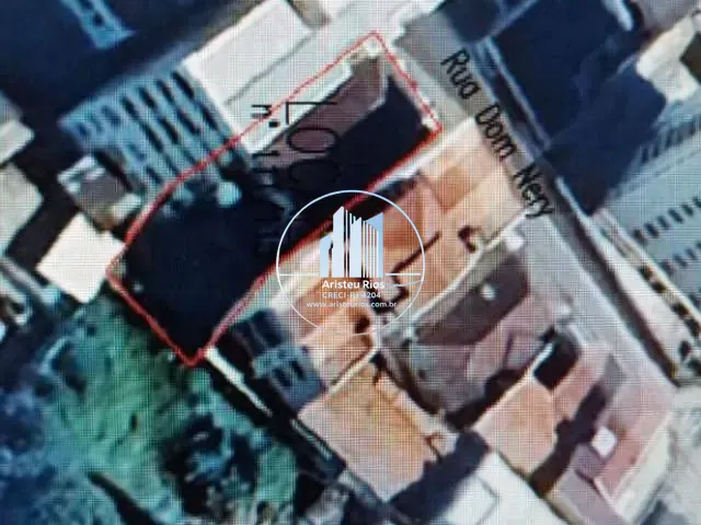 Terreno com 336m², à venda, no bairro Centro em Pouso Alegre