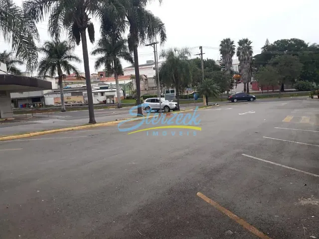 Terreno com 850m², à venda, no bairro Centro em Vinhedo