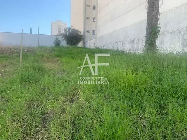 Terreno com 408m², à venda, no bairro Centro em Taubaté