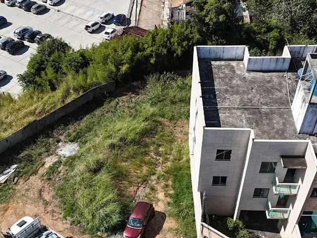 Terreno com 545m², à venda, no bairro Glória em Macaé
