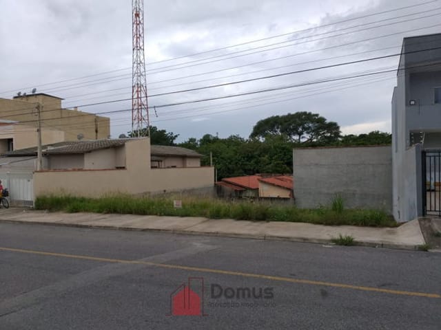 Terreno à venda, no bairro Residencial Mombaça em Pindamonhangaba