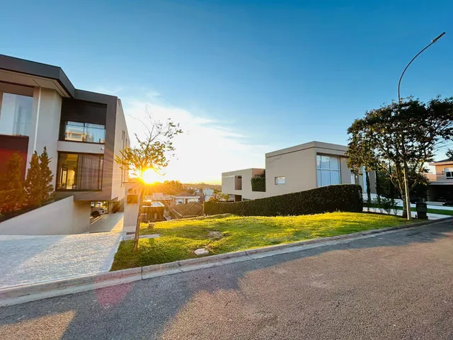 Terreno com 490m², à venda, no bairro Alphaville em Santana de Parnaíba