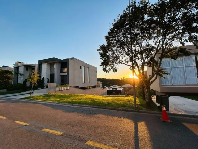 Terreno com 490m², à venda, no bairro Alphaville em Santana de Parnaíba