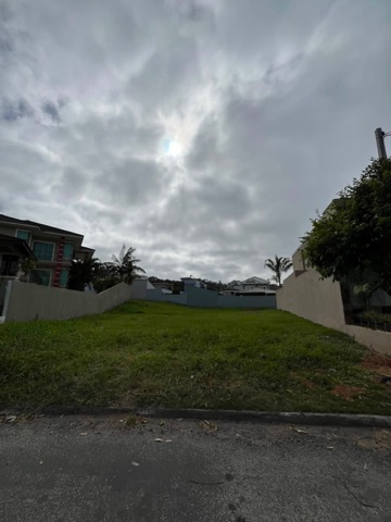 Terreno com 593m², à venda, no bairro Lagoa em Macaé