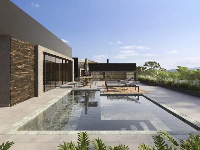 Terreno com 149m², à venda, no bairro Santa Cândida em Curitiba