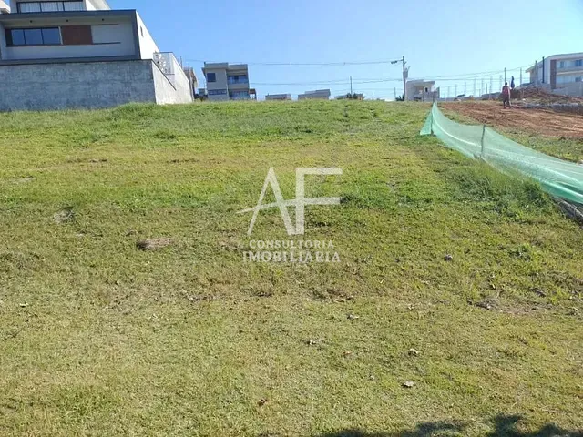 Terreno com 292m², à venda, no bairro Itapecerica em Taubaté