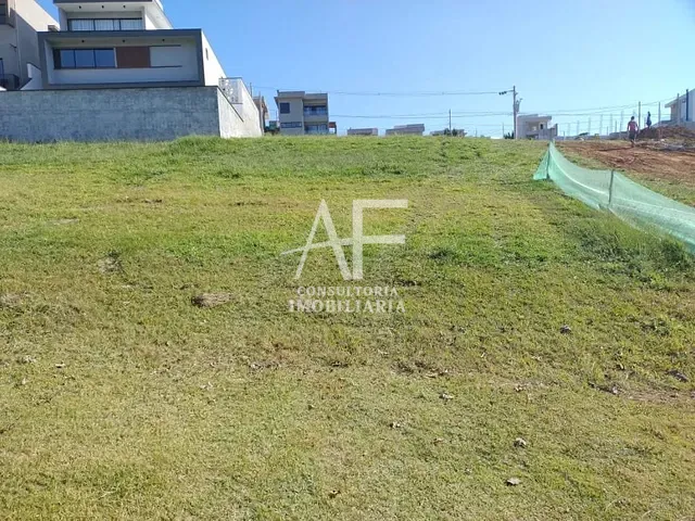 Terreno com 292m², à venda, no bairro Itapecerica em Taubaté
