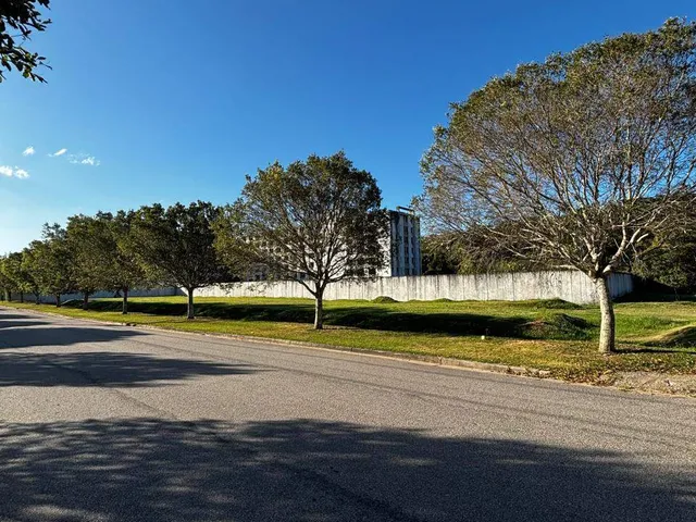 Terreno com 2550m², à venda, no bairro Alphaville em Rio das Ostras