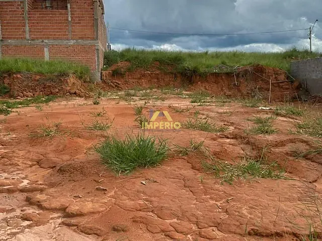 Terreno com 206m², à venda, no bairro Residencial Barnabé em Salto