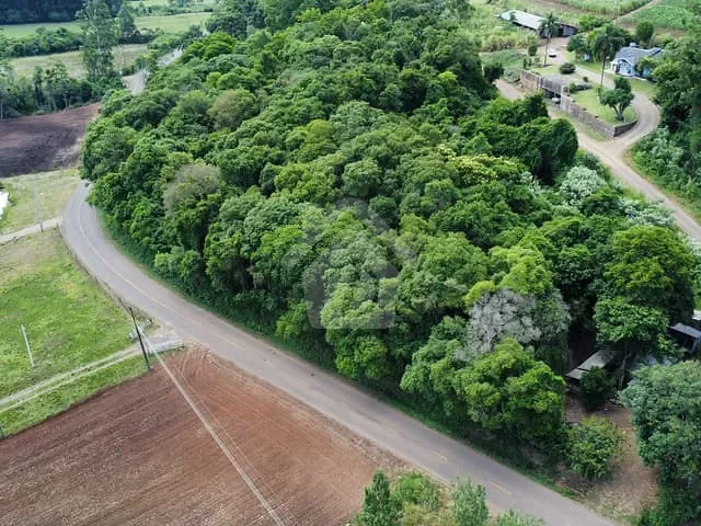 Terreno com 4200m², à venda, no bairro Boa Vista em Teutônia