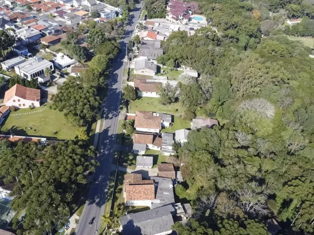Terreno à venda, no bairro Santa Felicidade em Curitiba