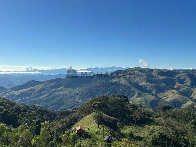 Terreno com 271m², à venda, no bairro Dom Viçoso em Dom Viçoso