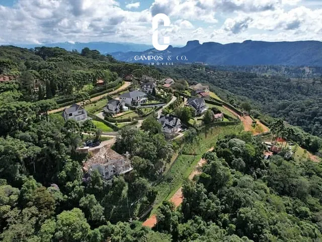 Terreno com 1011m², à venda, no bairro Parque Pedra do Baú em Campos do Jordão