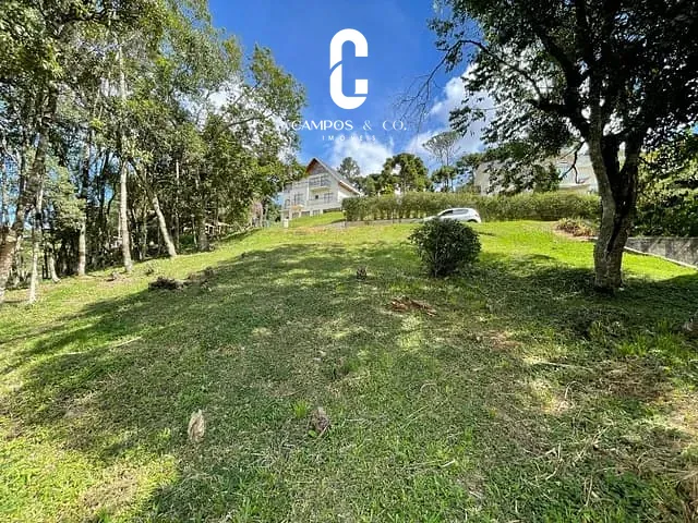 Terreno com 1011m², à venda, no bairro Parque Pedra do Baú em Campos do Jordão