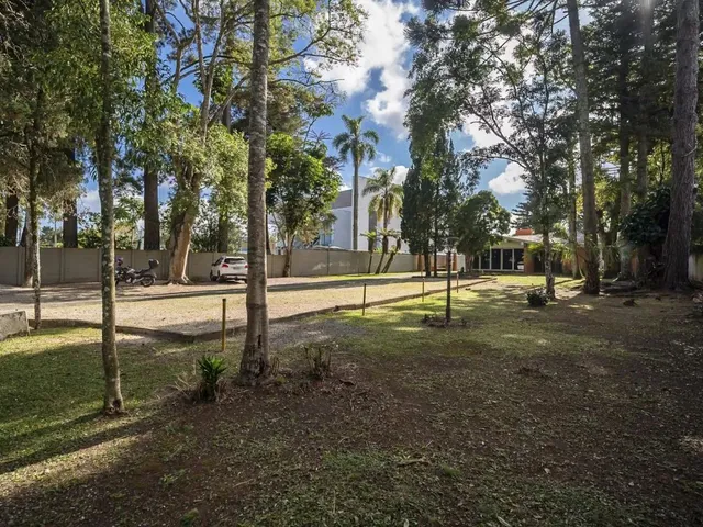 Terreno com 3177m², à venda, no bairro Cristo Rei em Curitiba
