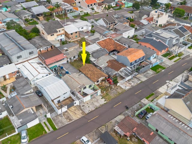 Terreno com 330m², à venda, no bairro Fazendinha em Curitiba