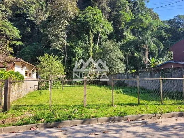 Terreno com 520m², à venda, no bairro Verde Mar em Caraguatatuba
